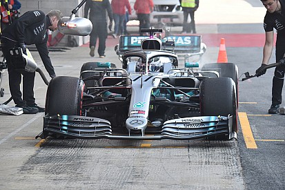 Vettel verrast door uitgebreide Mercedes-update in tweede testweek