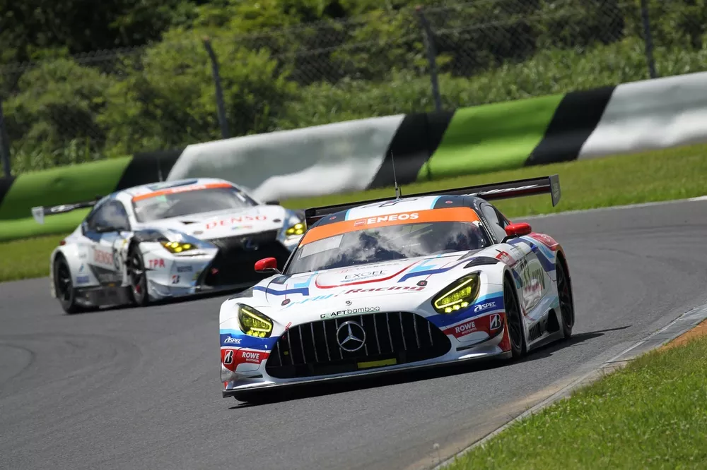 クラフトバンブーメルセデスがS耐初優勝。トップチェッカーのダイシン