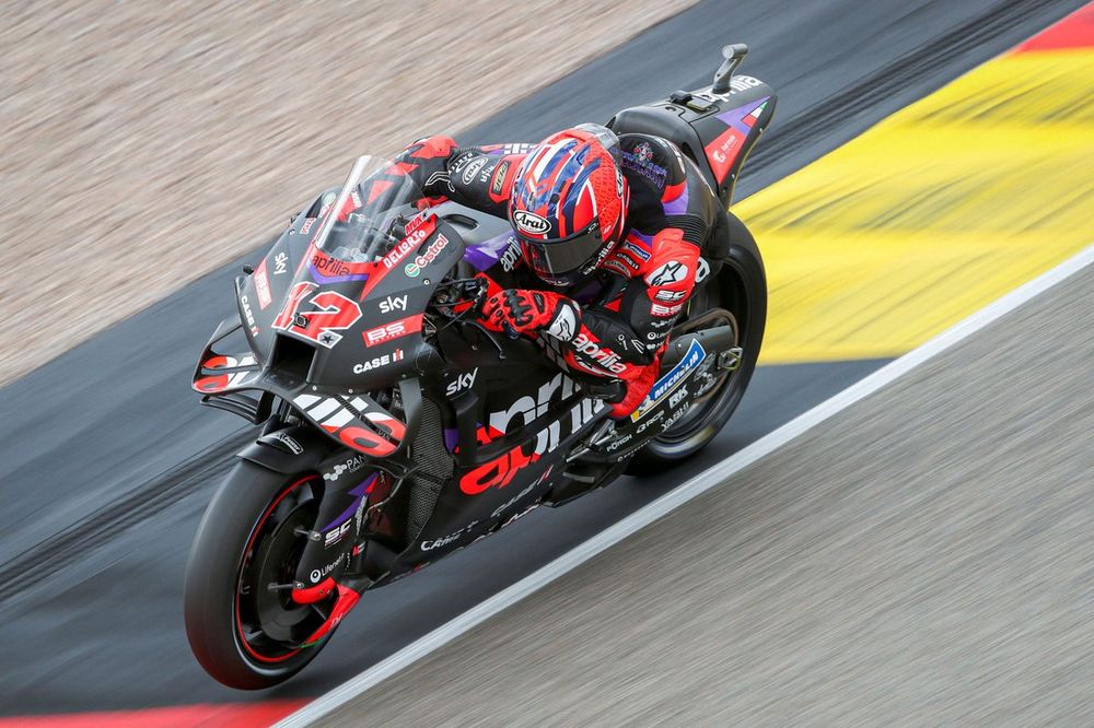 Maverick Vi&ntilde;ales, Aprilia Racing Team