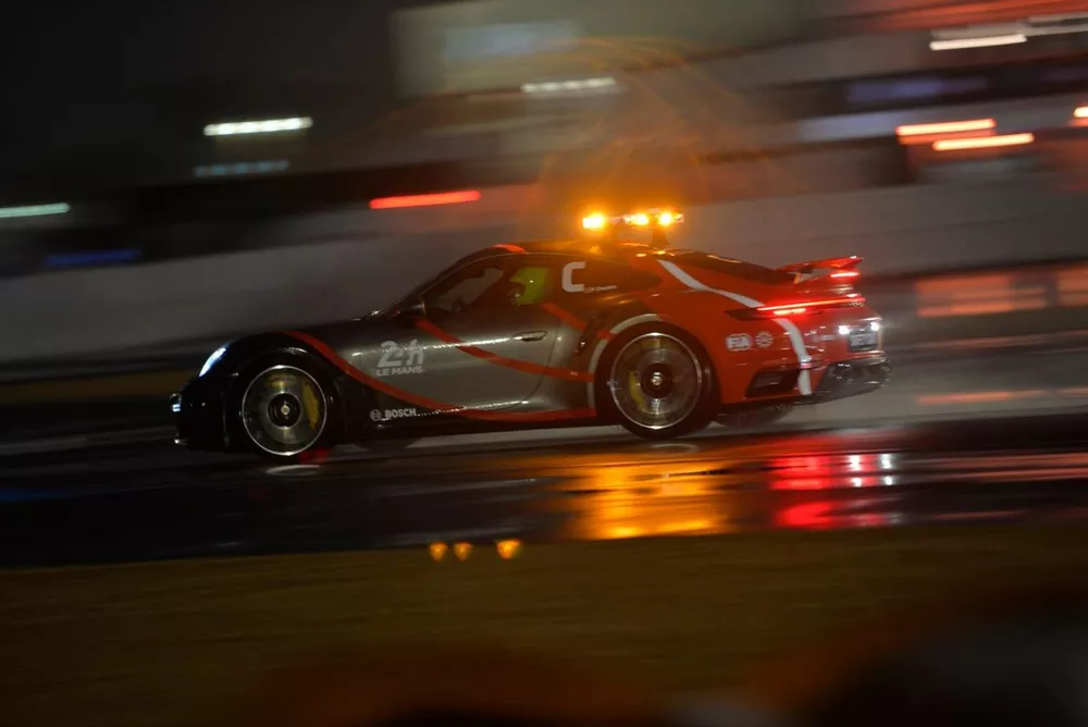 Safety car