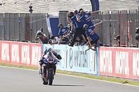 Podio de Bautista y doblete de Razgatlioglu en Jerez