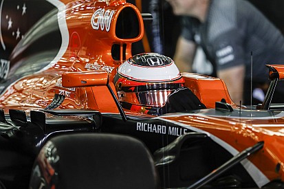 Vandoorne fails to start Bahrain GP as Honda nightmares continue