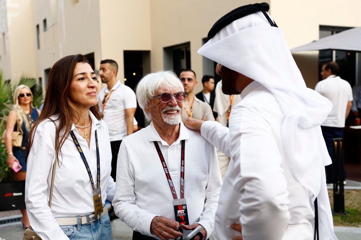F1's Roaring Return? Ecclestone Backs V8 Engine Revolution!