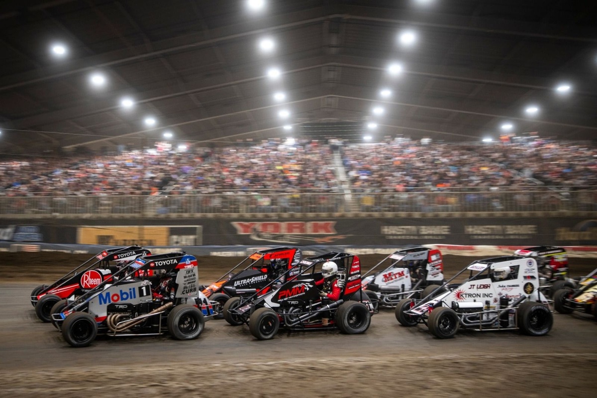 Get ready for the 40th Chili Bowl Midget Nationals 