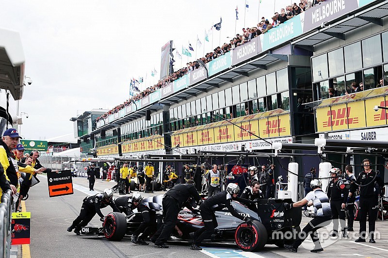F1 genoodzaakt knock-out kwalificatie te behouden voor Bahrein