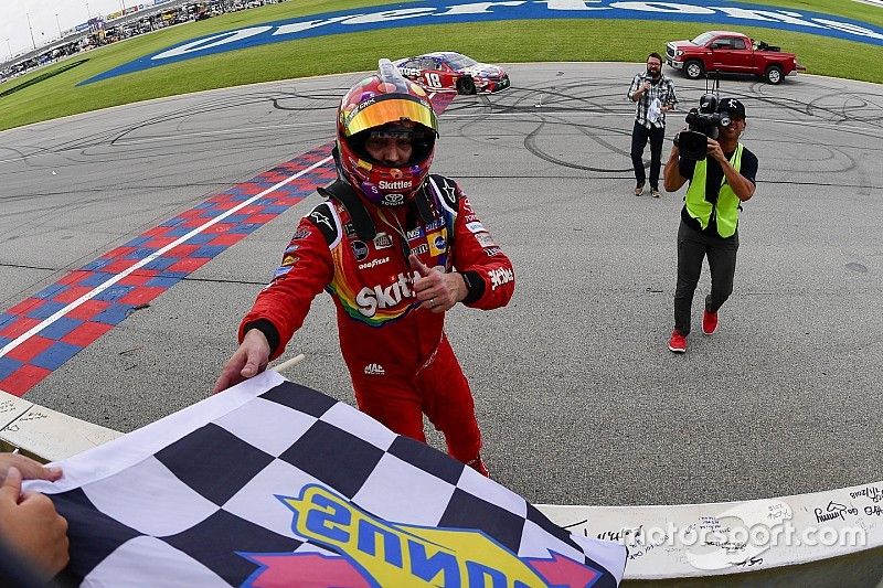 Kyle Busch, Joe Gibbs Racing, Toyota Camry Skittles Red White & Blue celebrates 