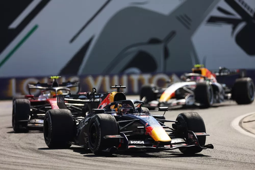 Lewis Hamilton, Ferrari, Max Verstappen, Red Bull Racing