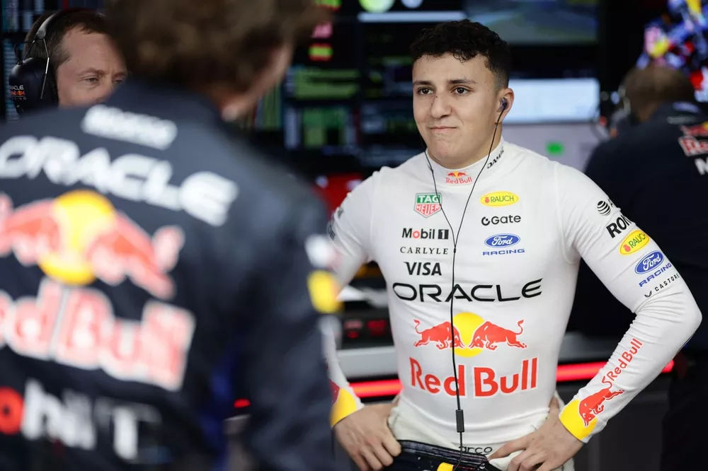 Isack Hadjar, Red Bull Racing