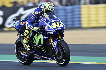 Une grosse bataille attend Rossi en France pour garder la tête du championnat
