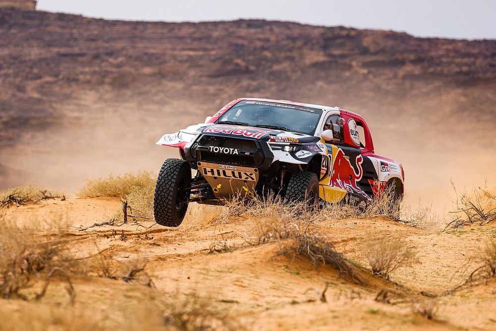 #200 Toyota Gazoo Racing Toyota: Nasser Al-Attiyah, Mathieu Baumel