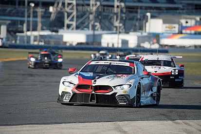 Piloto tem problemas de visto e Farfus é chamado para correr em Daytona
