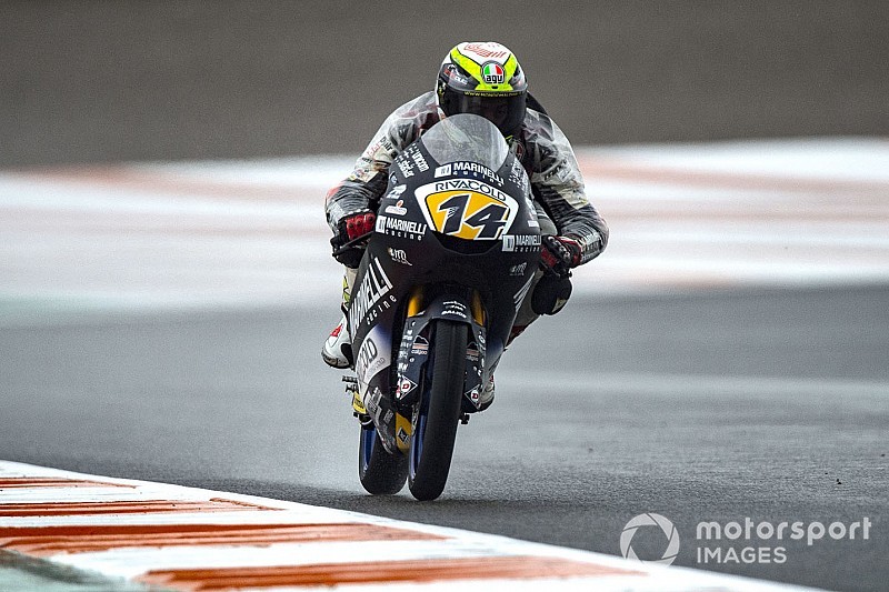 Moto3 Valencia: Arbolino gokt en pakt dominante pole-position