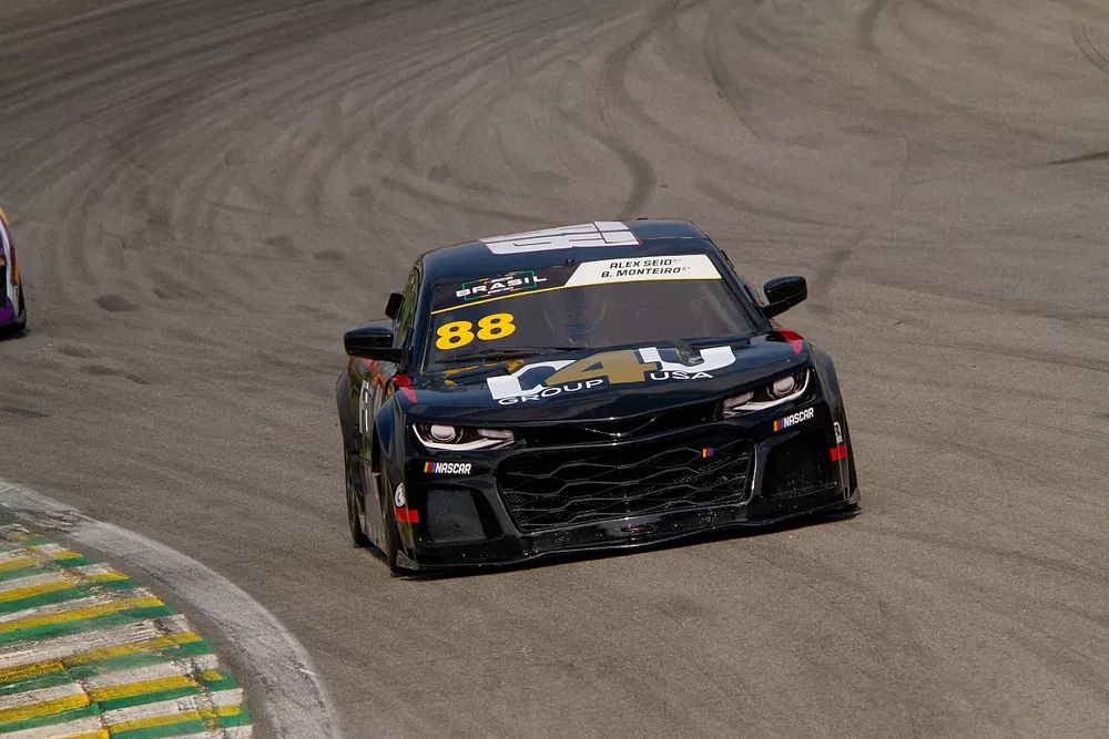 Carro de Beto Monteiro e Alex Seid