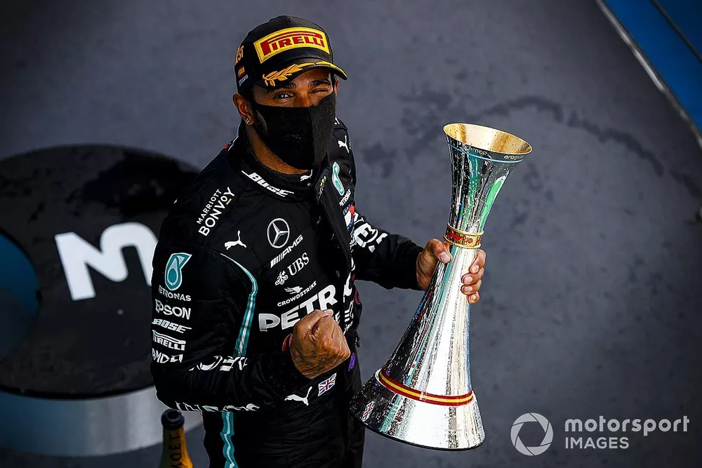 Yarış galibi Lewis Hamilton, Mercedes