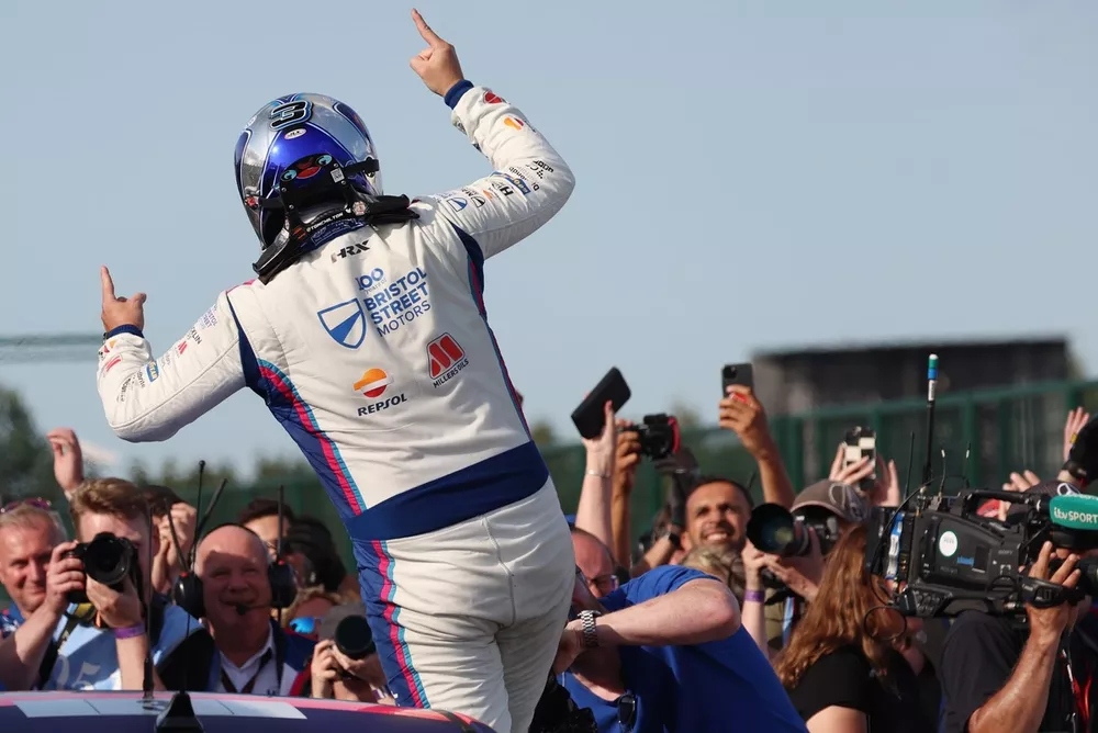 Tom Chilton, Team Bristol Street Motors Hyundai i30 Fastback N Performance