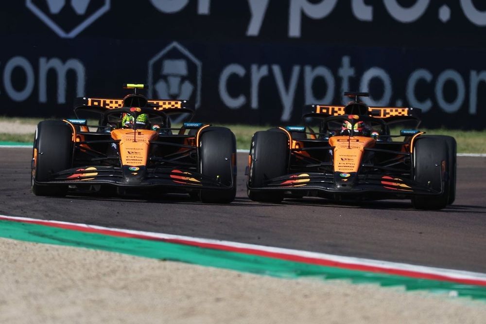 Lando Norris, McLaren, Oscar Piastri, McLaren