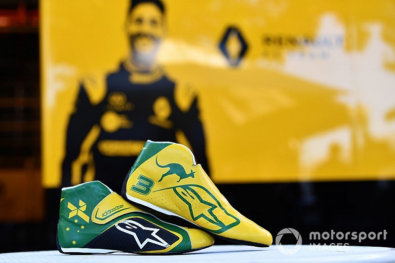 Photos - La F1 prend ses quartiers à Melbourne