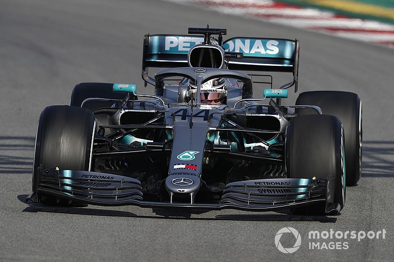 Bottas ve Hamilton, Mercedes'in gelişiminden memnun