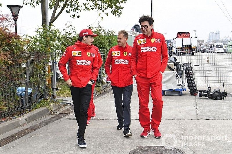 Charles Leclerc, Ferrari, Sebastian Vettel, Ferrari y Mattia Binotto, Team Principal Ferrari 