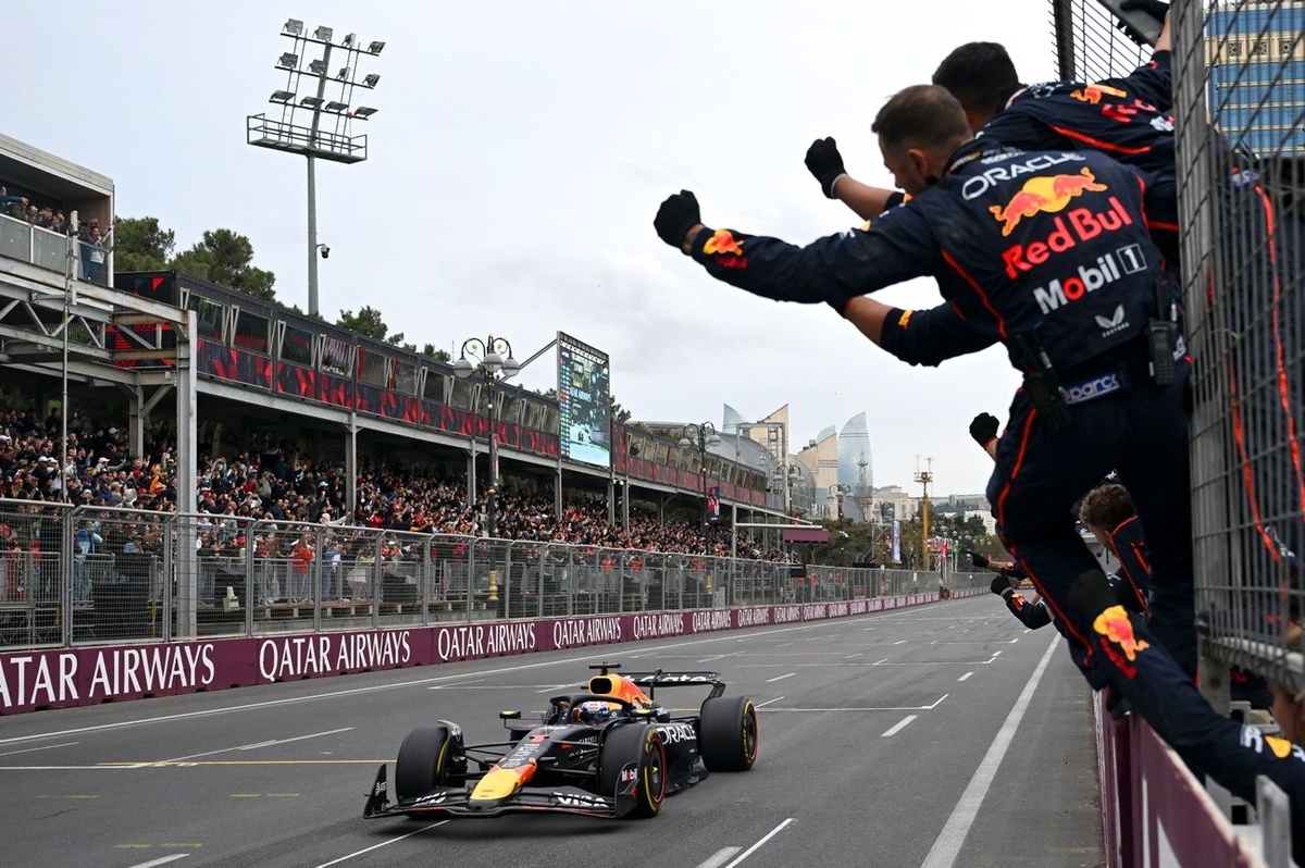 レッドブルホンダ2021年モナコグランプリ優勝　フェルスタッペン フェルスタッペンがモナコGPで初優勝。ドライバー、コンストラク