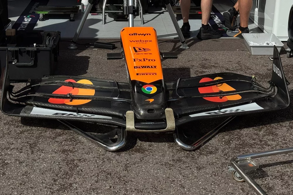 McLaren voorvleugel detail