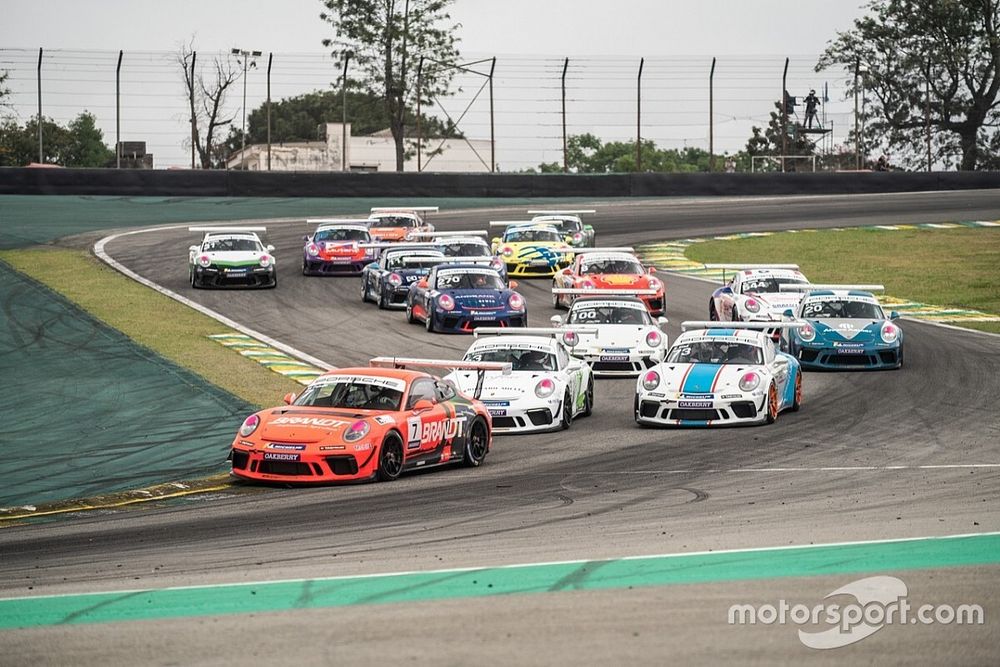 Largada da corrida 2 em Interlagos