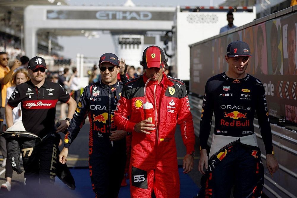 Valtteri Bottas, Alfa Romeo F1 Team, Sergio Perez, Red Bull Racing, Carlos Sainz, Scuderia Ferrariand Max Verstappen, Red Bull Racing