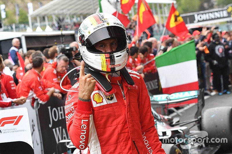 Vettel rasga elogios a novo motor Ferrari após vitória