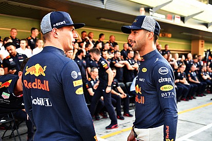 Ricciardo, Verstappen'le mücadele etmekten "kaçtığı" yorumlarını kabul etmiyor
