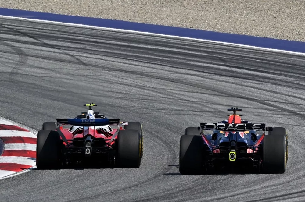 Lewis Hamilton, Ferrari, Max Verstappen, Red Bull Racing
