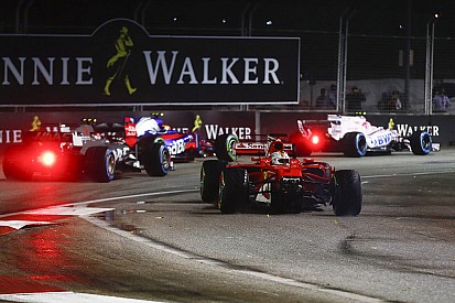 Mercedes: Vettel henüz şampiyonluk yarışından kopmuş değil