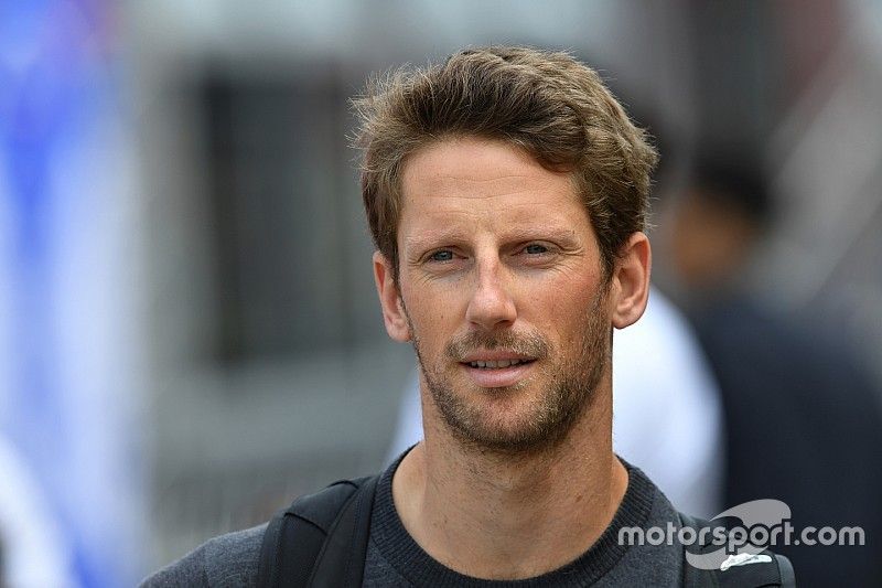 Romain Grosjean, Haas F1 camina por la pista