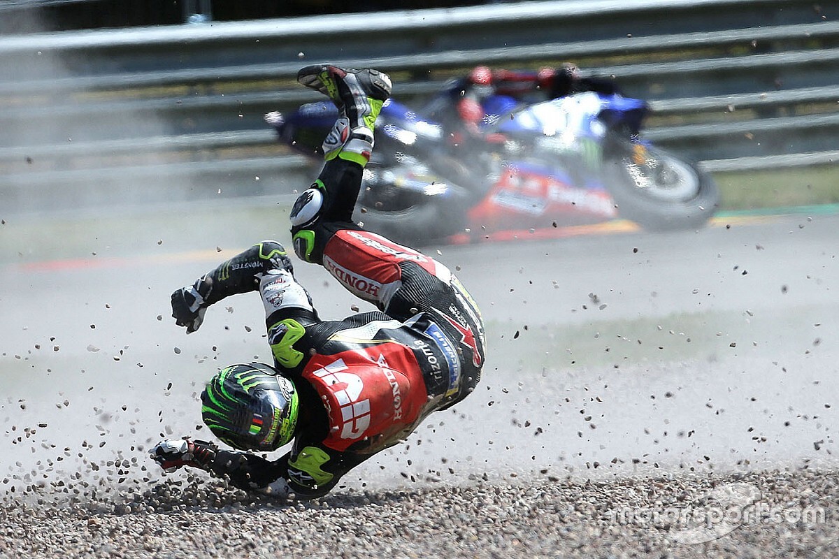 GALERI: Kompilasi foto kecelakaan MotoGP 2018