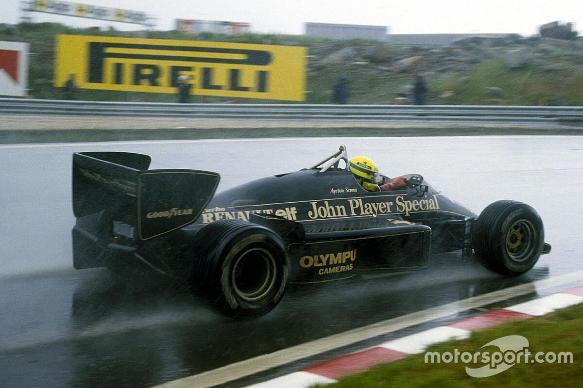 アイルトン・セナ、F1初勝利から35年。運を味方に、大雨