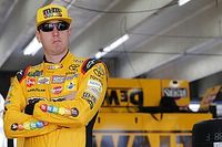 Kyle Busch fue el m&aacute;s r&aacute;pido del viernes en Pocono