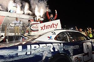 Custergana gana, pero Byron es el nuevo campeón de Xfinity