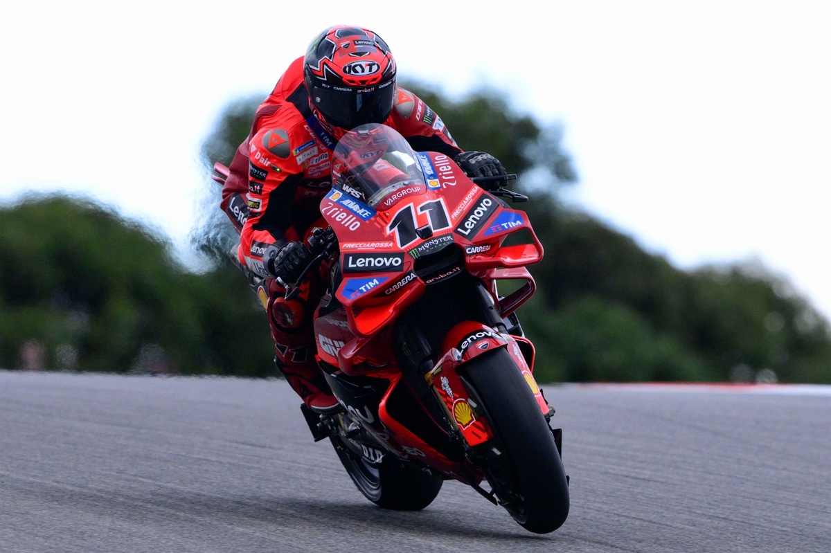 Bulega: "Non sali sulla MotoGP e vai subito davanti: se fosse così, ci correrebbero tutti"