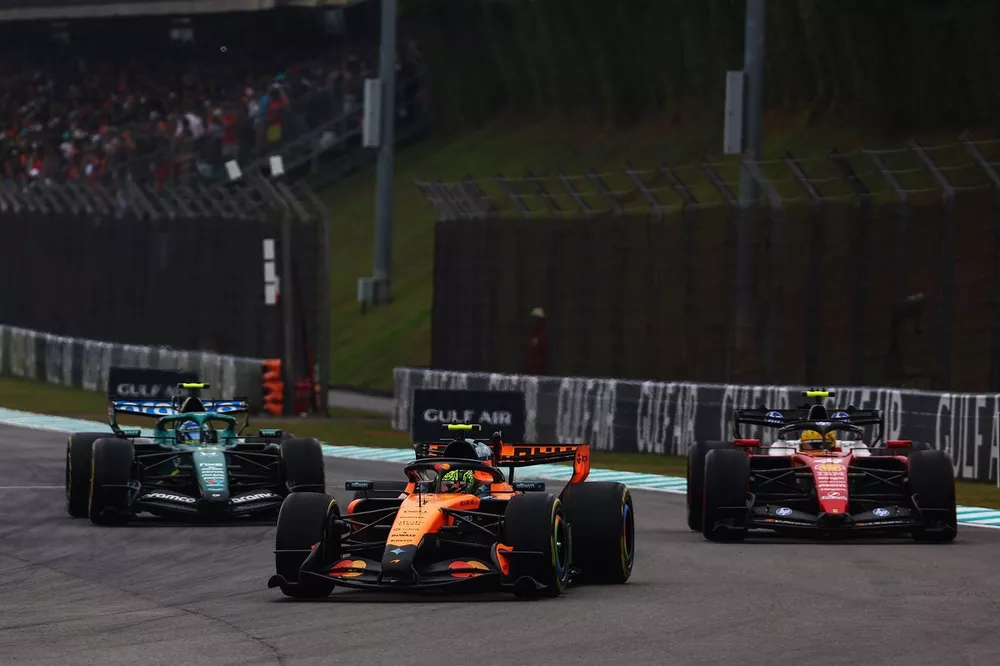 Fernando Alonso, Aston Martin Racing, Lewis Hamilton, Ferrari, Lando Norris, McLaren