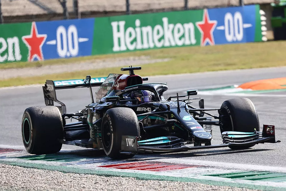 Lewis Hamilton, Mercedes W12