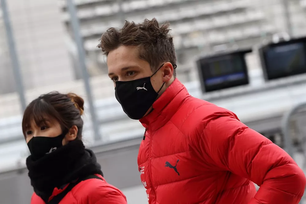 サッシャ ・フェネストラズ Sacha Fenestraz（KONDO RACING）