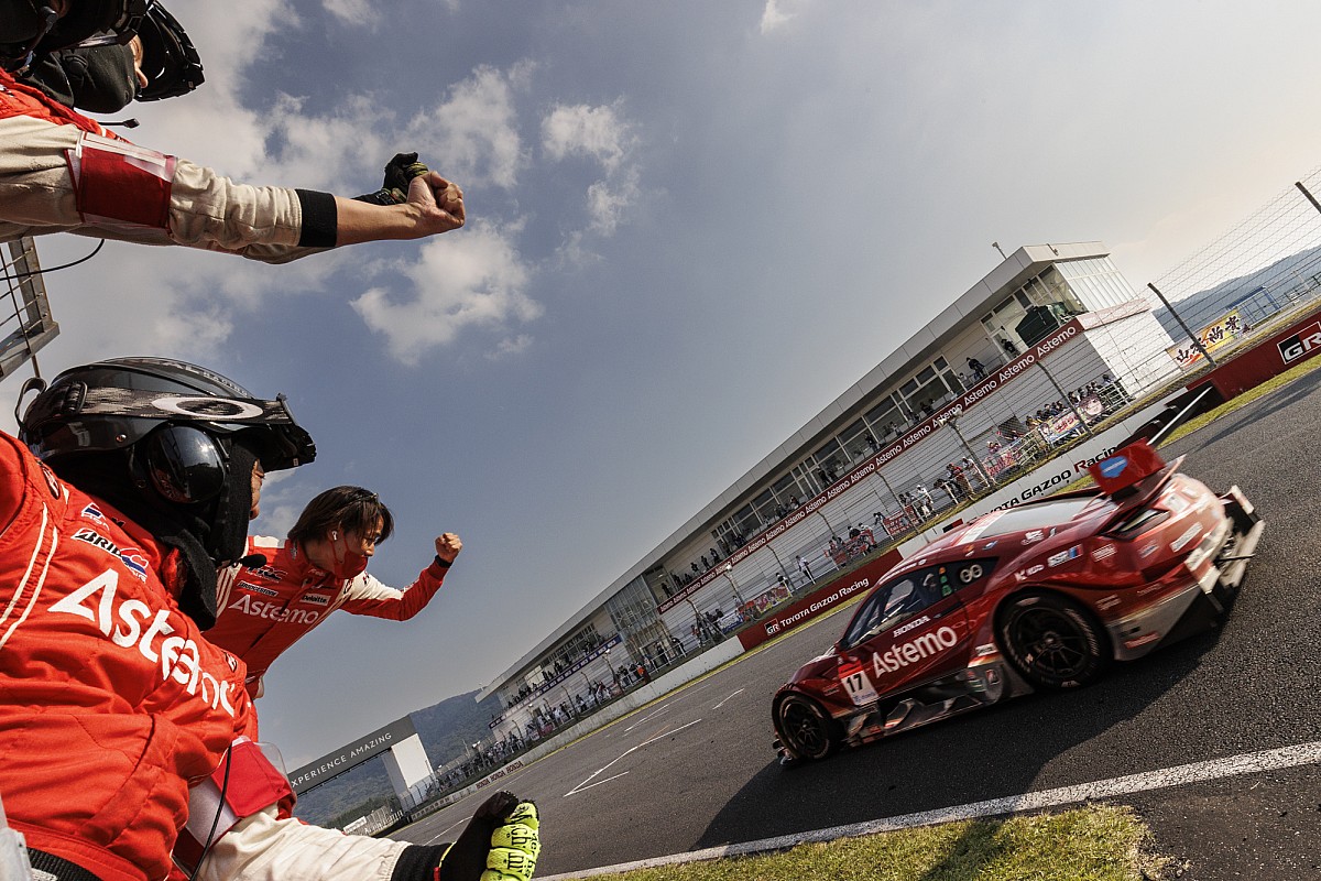 17号車Astemo、今季初勝利で一躍タイトル候補に。ホンダが