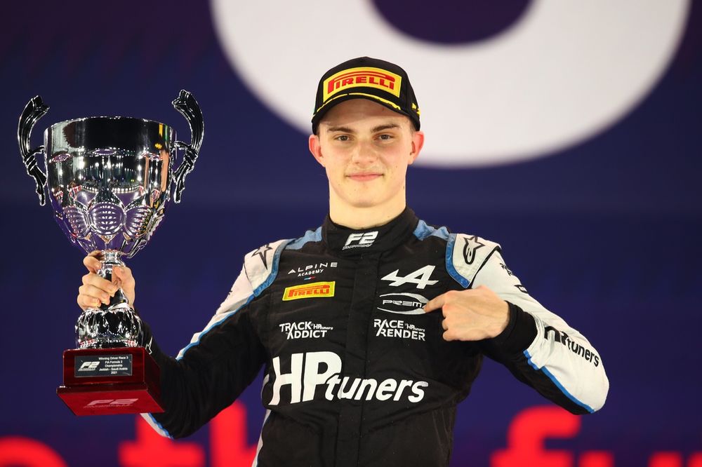 Race winner Oscar Piastri, Prema Racing
