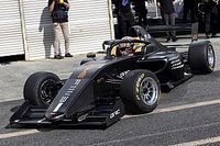 童夢のF-リージョナル用マシンF111/3が完成。岡山国際でシェイクダウン