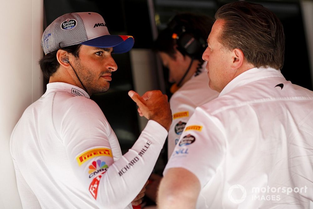 Carlos Sainz Jr., McLaren, with Zak Brown, Executive Director, McLaren