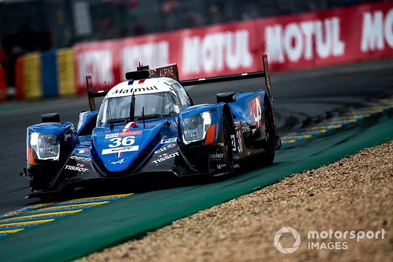 #36 Signatech Alpine, Alpine A470-Gibson: Nicolas Lapierre, Andre Negaro, Pierre Thiriet 