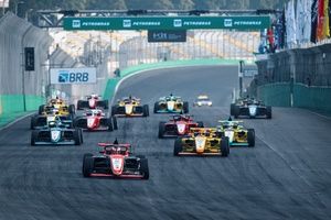 F4 Brasil: Murilo Rocha vence corrida 2 em Interlagos