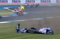 Golpe al mundial: ca&iacute;da de Alex M&aacute;rquez en la carrera de Assen (v&iacute;deo)