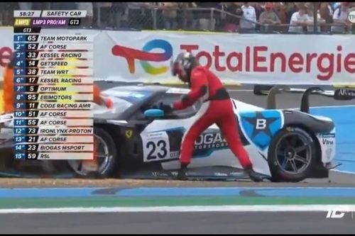 VÍDEO: Piloto da Ferrari ataca carro de rival na Le Mans Cup