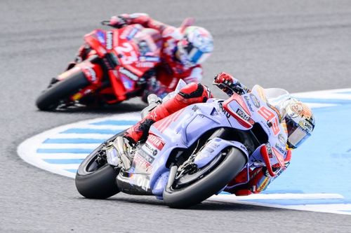 MotoGP - Lorenzo: Márquez "agressivo" agora tem mais respeito pelos rivais na pista
