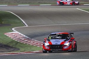 WTCR Bahrein: Michelisz gana la segunda carrera y Azcona es más líder